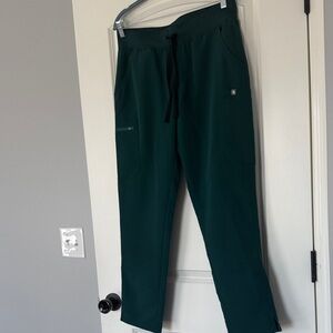 Figs yola pants medium green great used condition